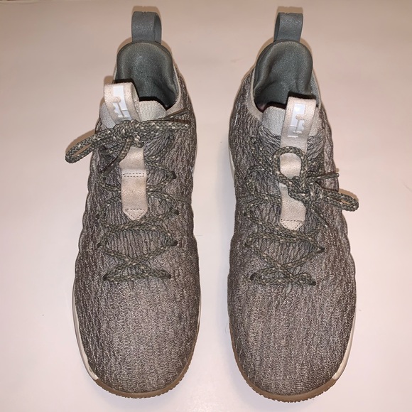 Nike LeBron XV 15 Low Light Bone Athletic Shoes - Picture 2 of 14